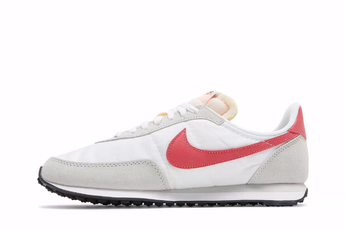 Nike Women's Waffle Trainer 2 Photon Dust Archaeo Pink, view 4