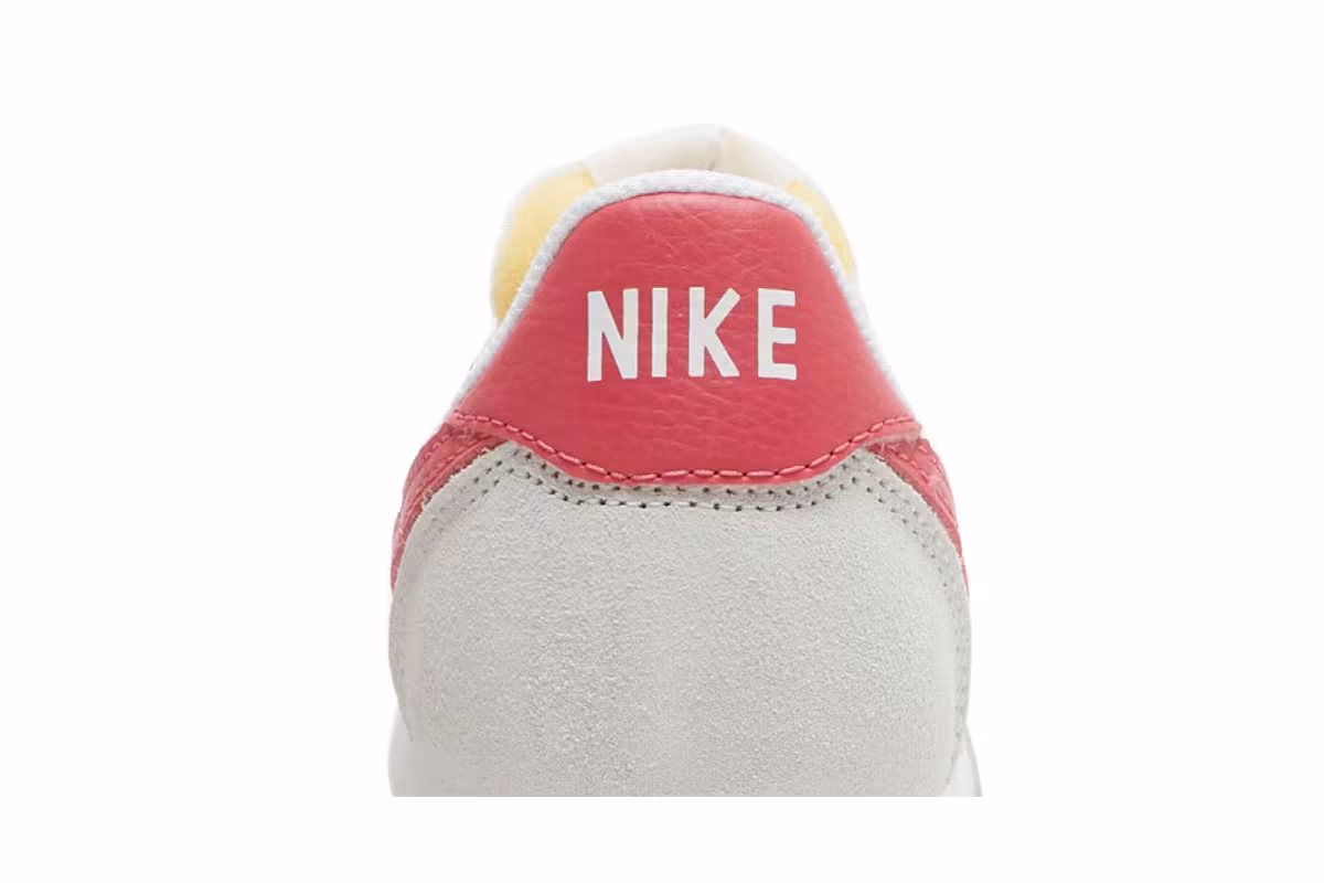 Nike Women's Waffle Trainer 2 Photon Dust Archaeo Pink, view 8