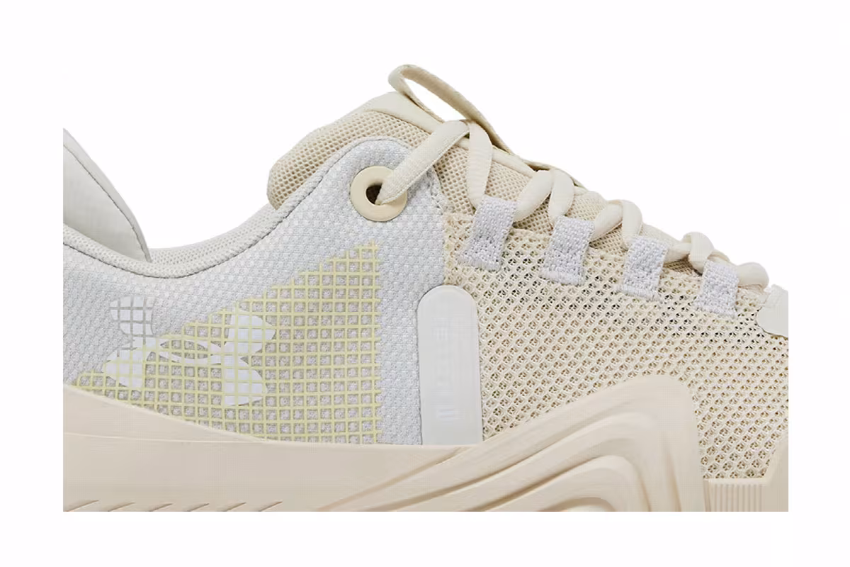 Under Armour TriBase Reign 6 Ivory Dune, view 3