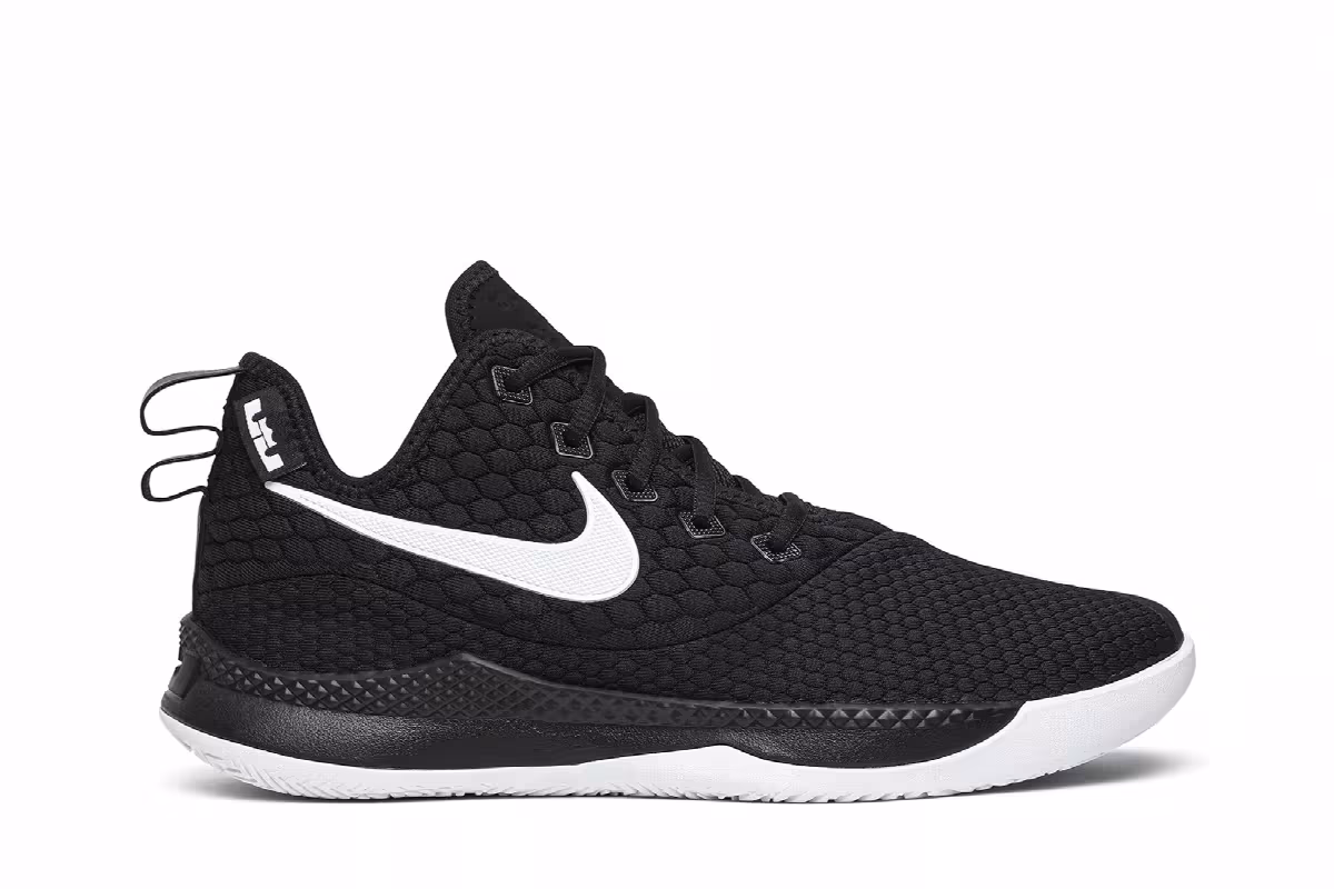 Nike LeBron Witness 3 Black White, view 2