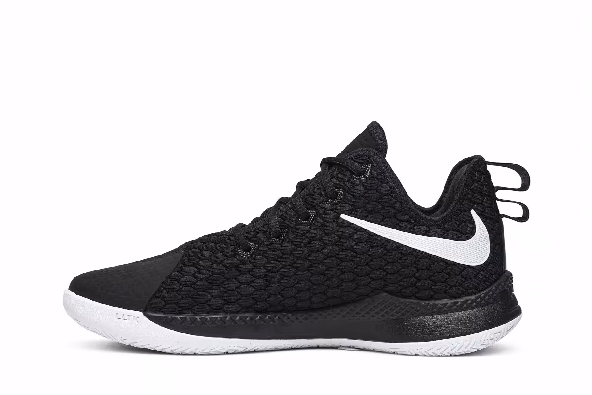 Nike LeBron Witness 3 Black White, view 4
