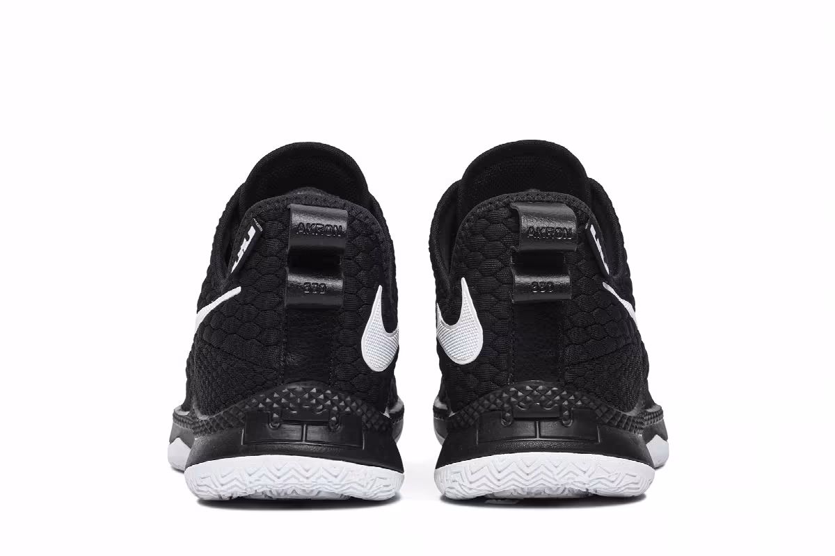 Nike LeBron Witness 3 Black White, view 7