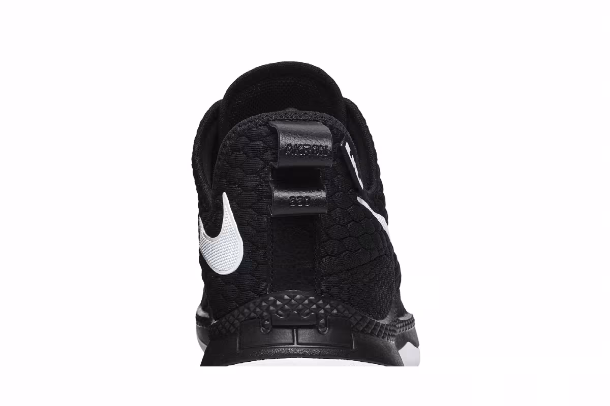 Nike LeBron Witness 3 Black White, view 8