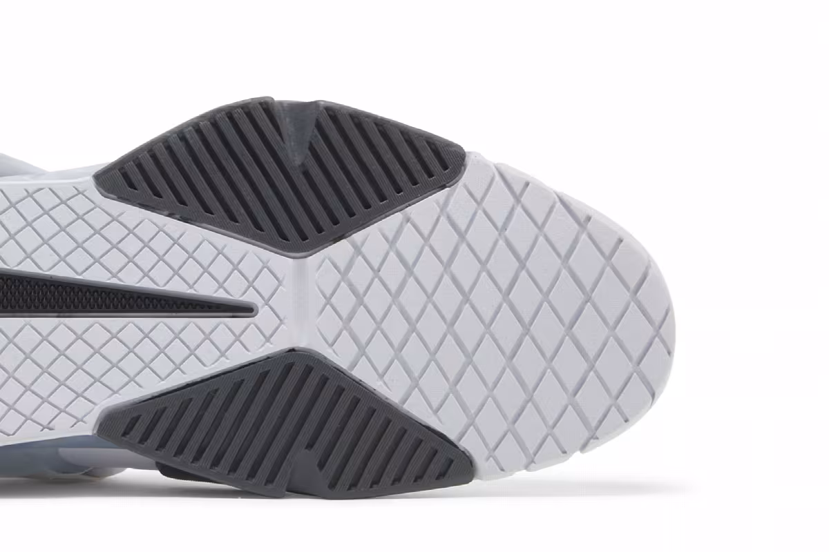 Nike Savaleos White Black, view 6