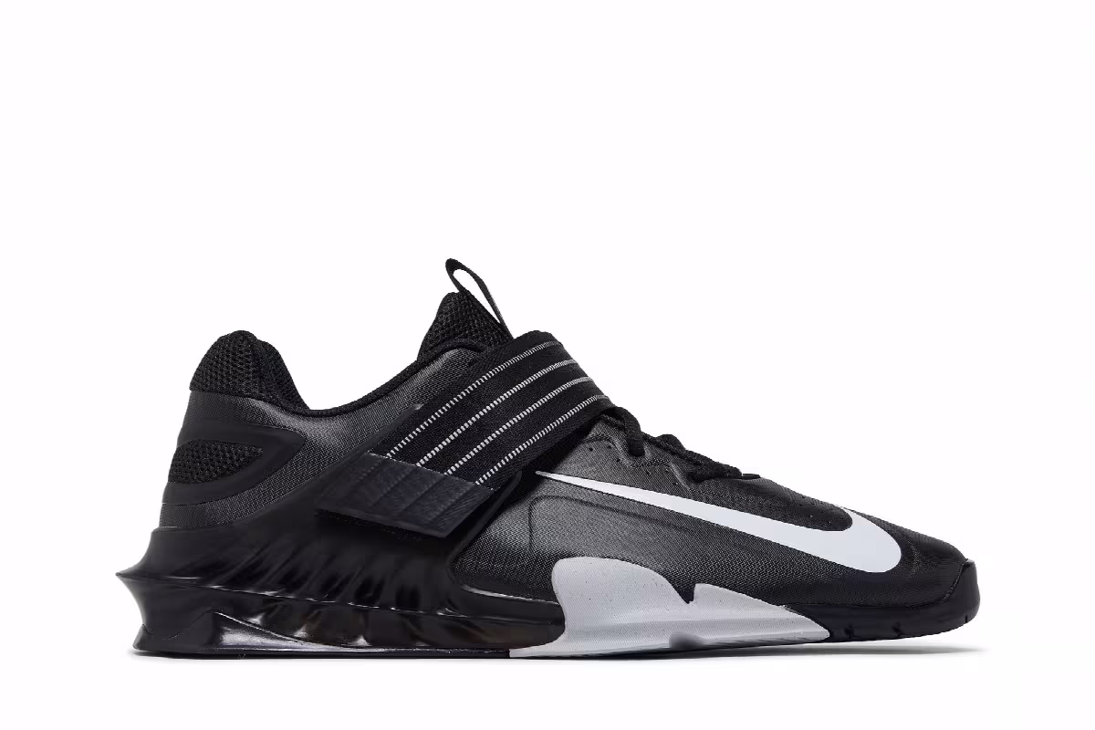 Nike Savaleos Black White, view 2