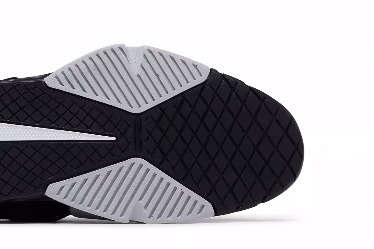 Nike Savaleos Black White, view 6