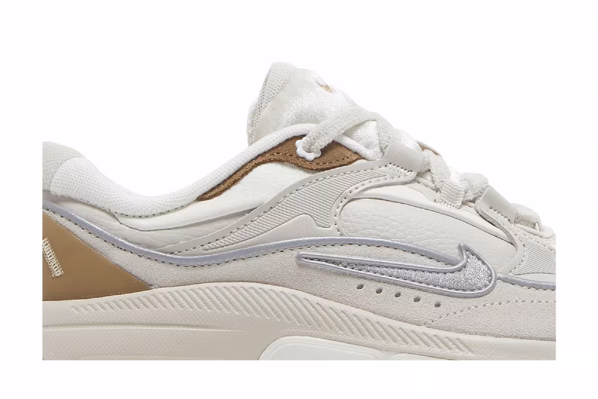 Nike Women's Air Max Bliss Bling, view 3