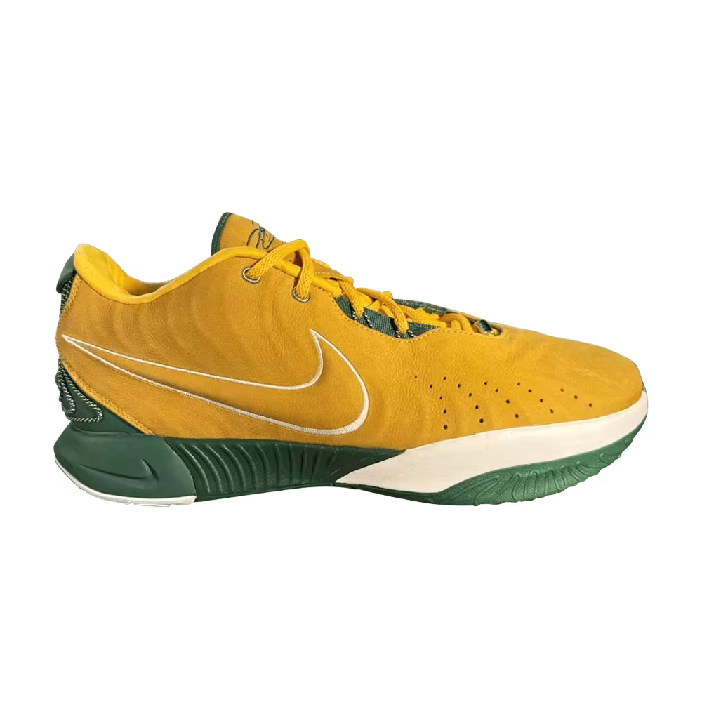 Nike LeBron 21 Baylor Away