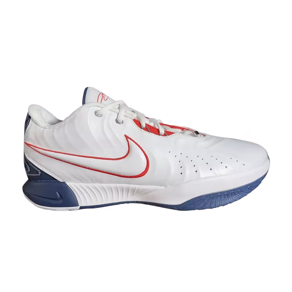 Nike LeBron 21 UConn Home