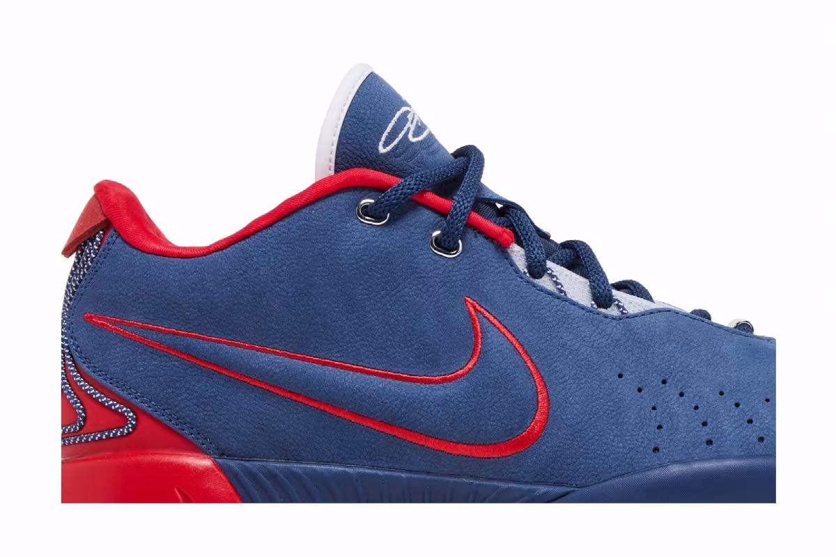 Nike LeBron 21 Navy University Red, view 3