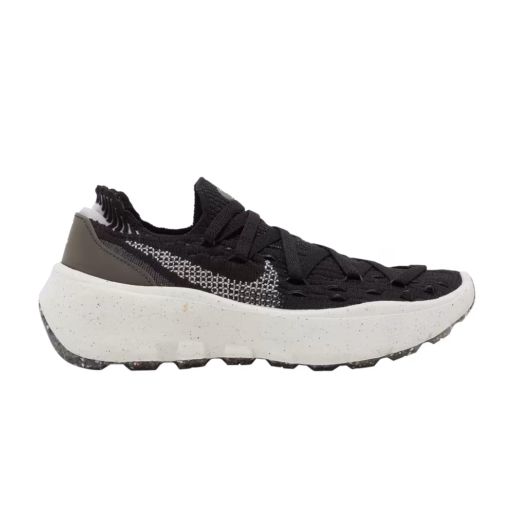 Nike Women's Space Hippie 04 Oreo