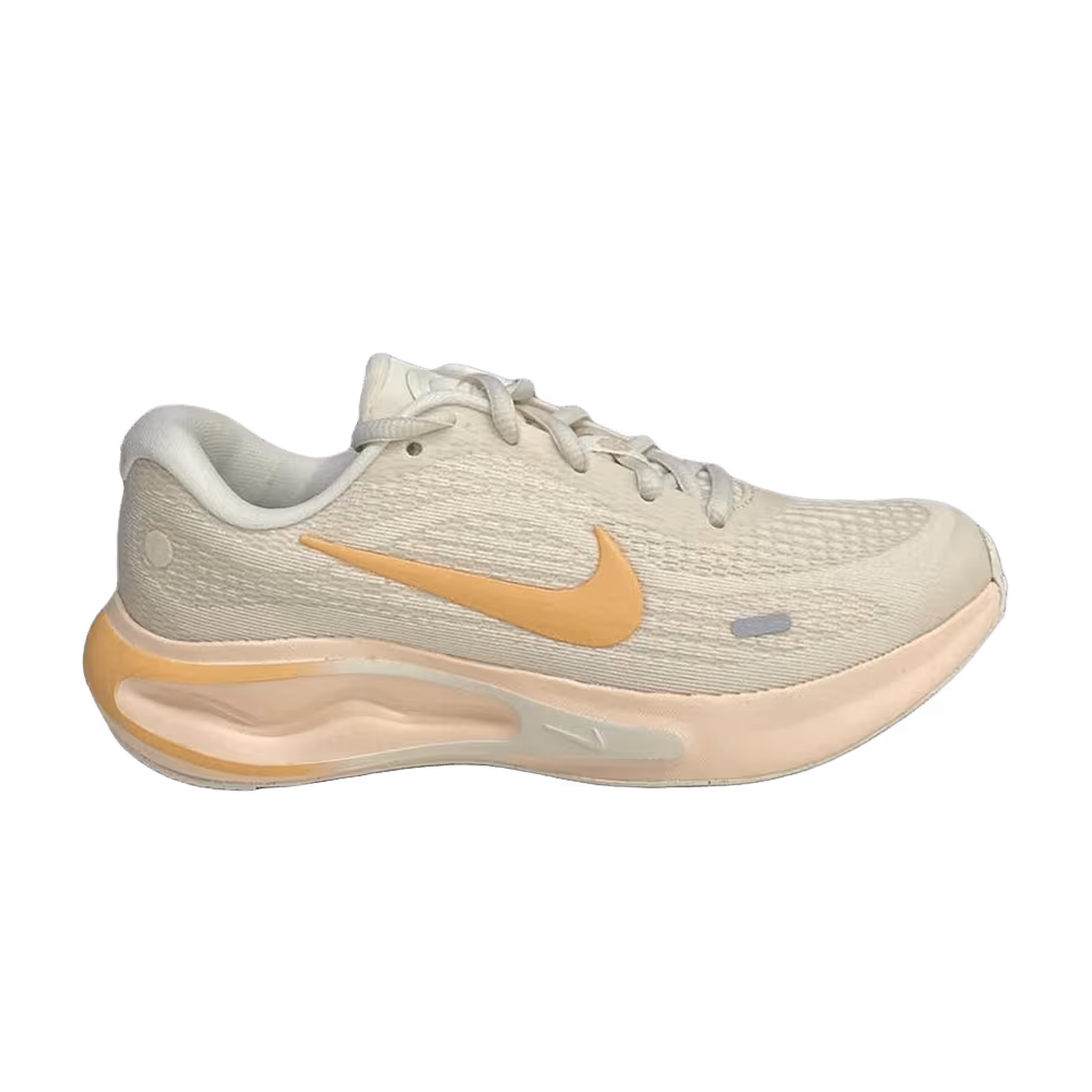 Nike Women's Journey Run Beige