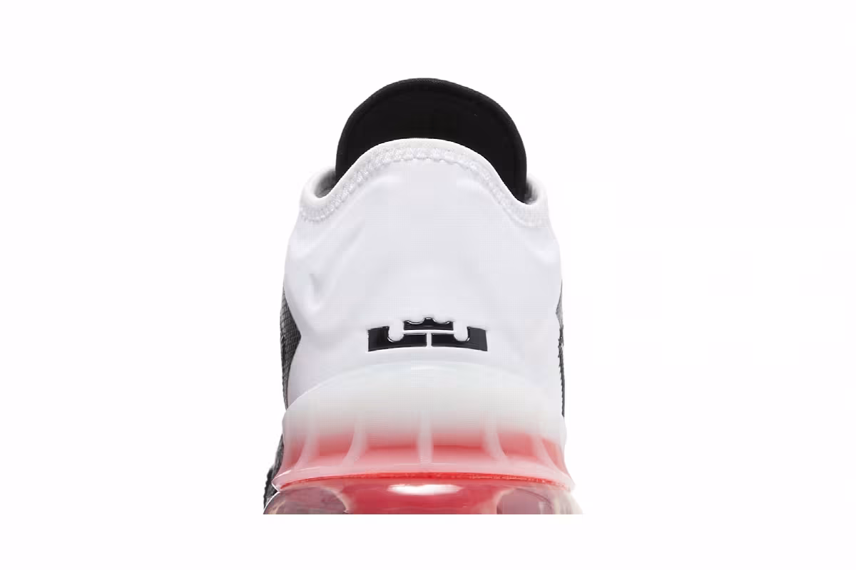 Nike LeBron 18 Low Heart of Lion, view 8