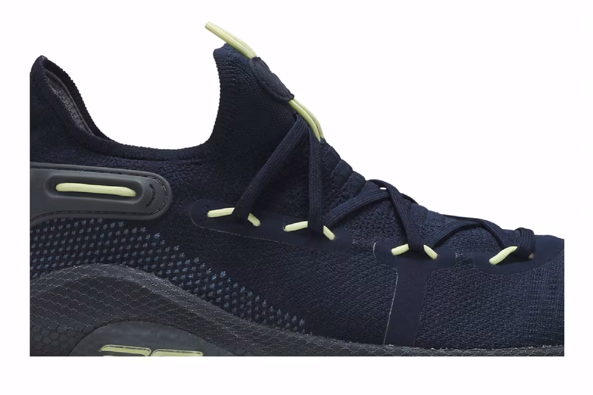 Under Armour Curry 6 International Boulevard, view 3