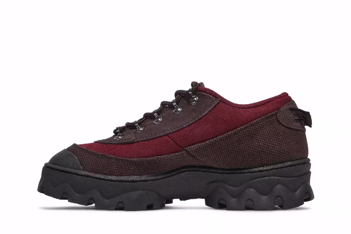 Nike Women's Lahar Low Canvas Madeira Dark Beetroot, view 4