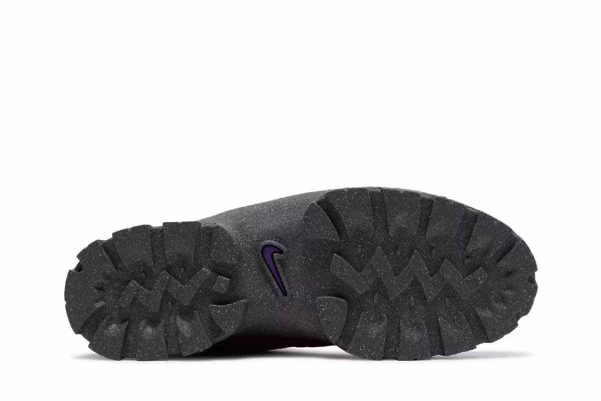 Nike Women's Lahar Low Sport Spice Dark Beetroot, view 5