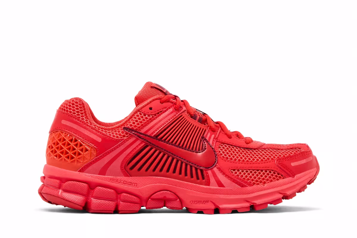 Nike Women's Zoom Vomero 5 Photon Dust, view 2