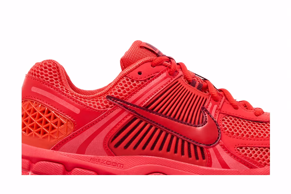 Nike Women's Zoom Vomero 5 Photon Dust, view 3