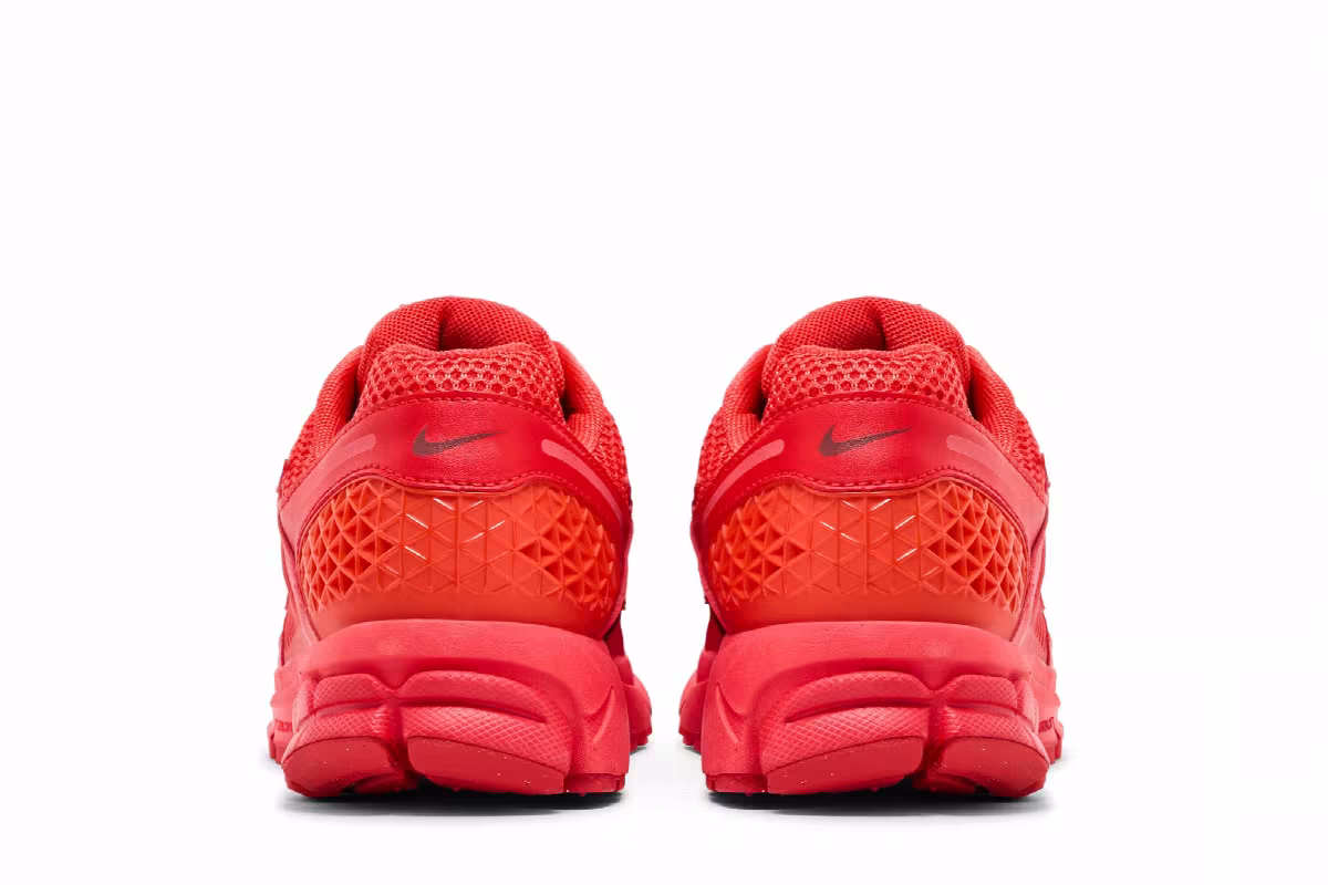 Nike Women's Zoom Vomero 5 Photon Dust, view 7