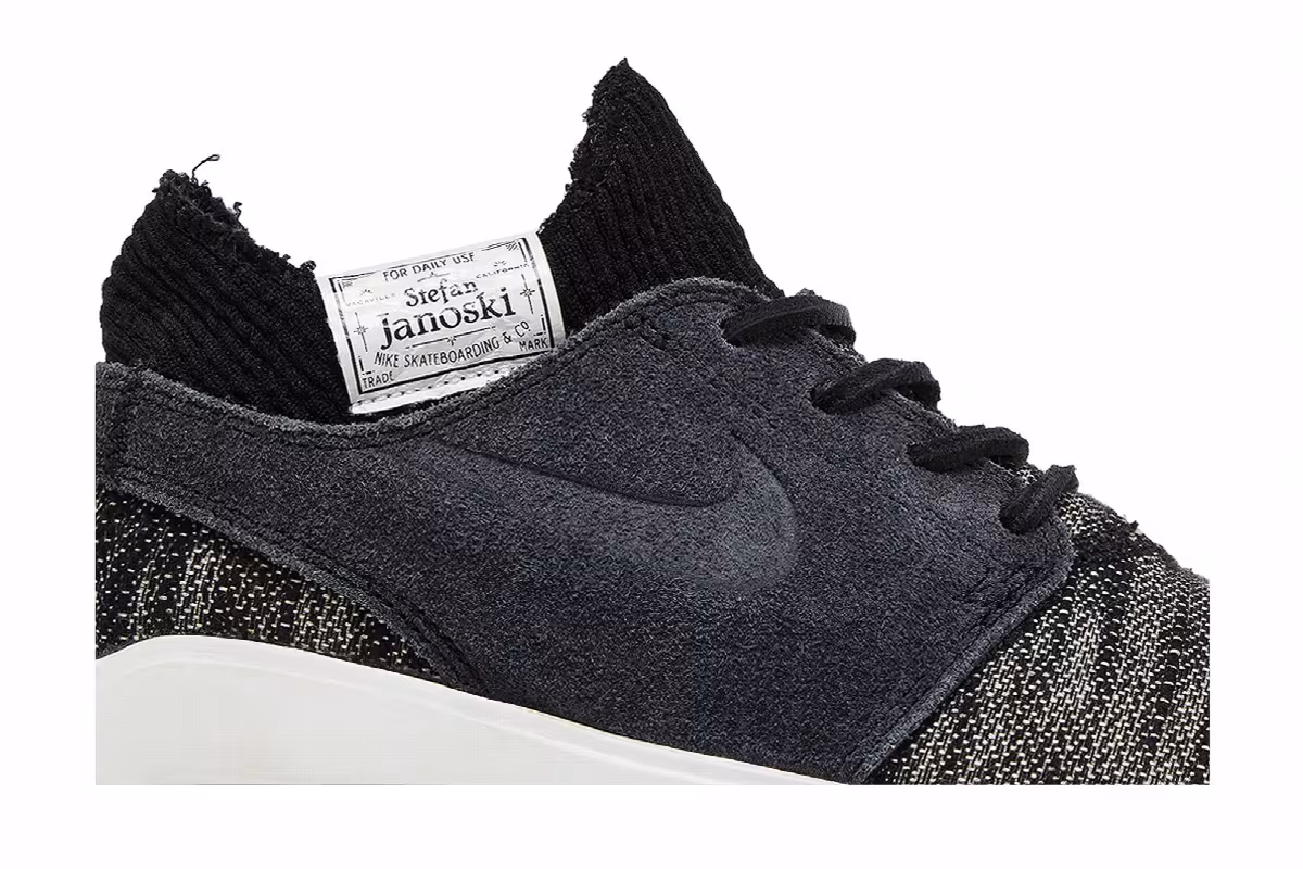 Nike Air Max Janoski 2 Premium SB Black Summit White, view 3