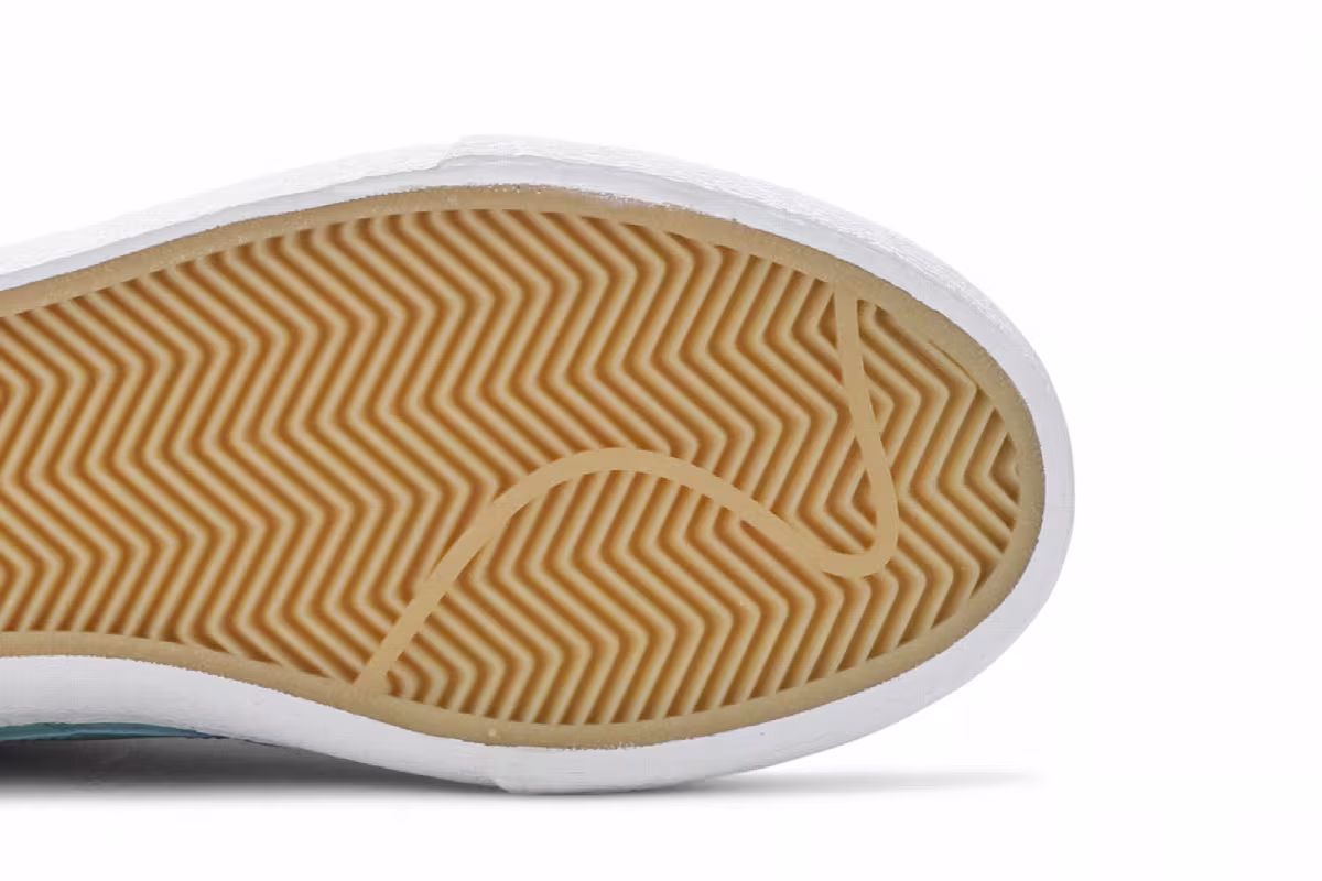 Nike Women's Bruin High SB Cabana, view 6