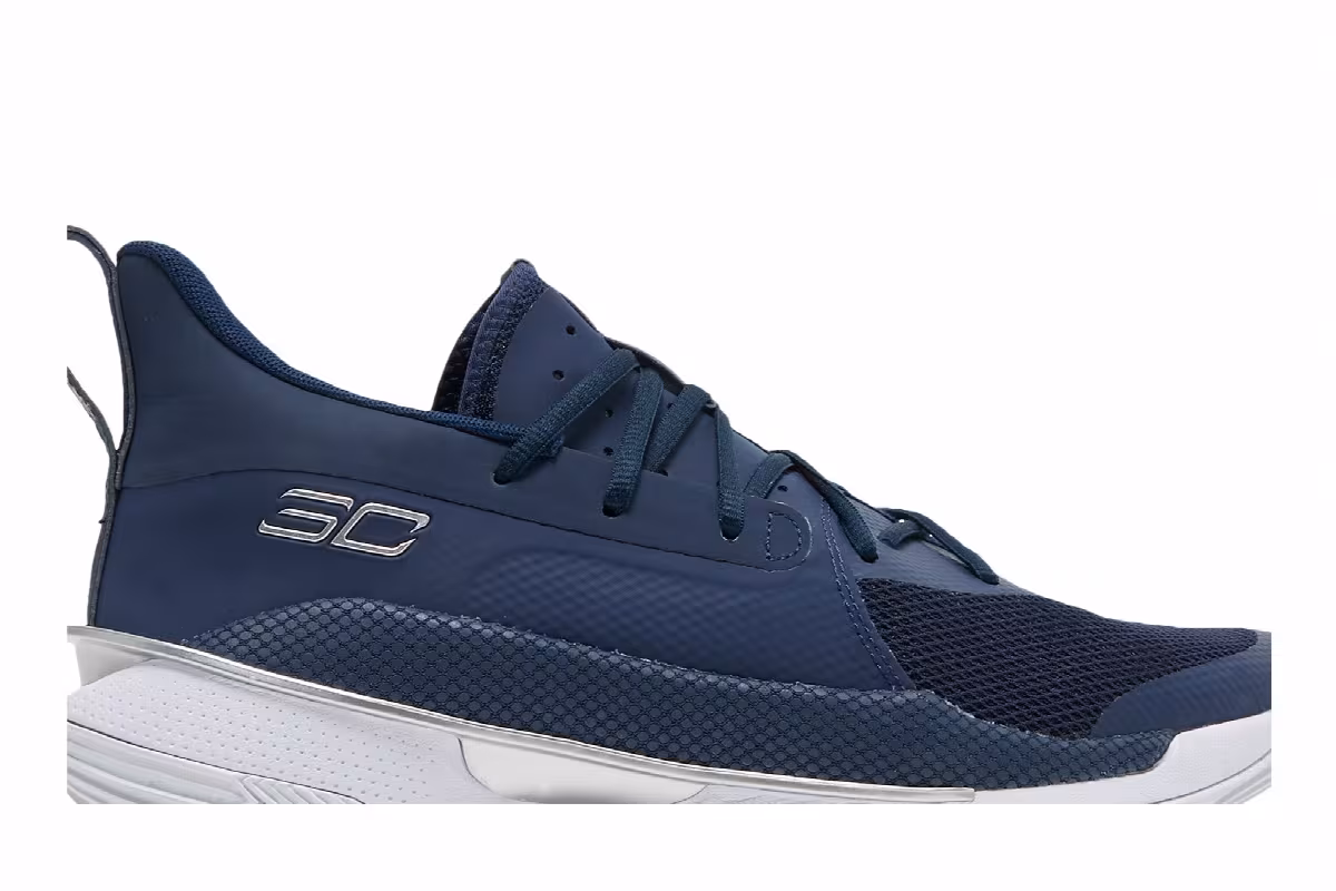 Under Armour Curry 7 Team Academy, view 3