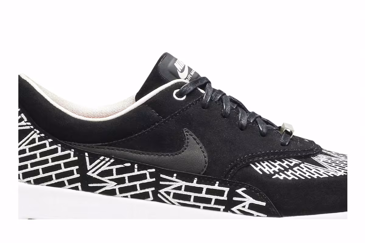 Nike Women's Air Max Thea LOTC QS NYC, view 3
