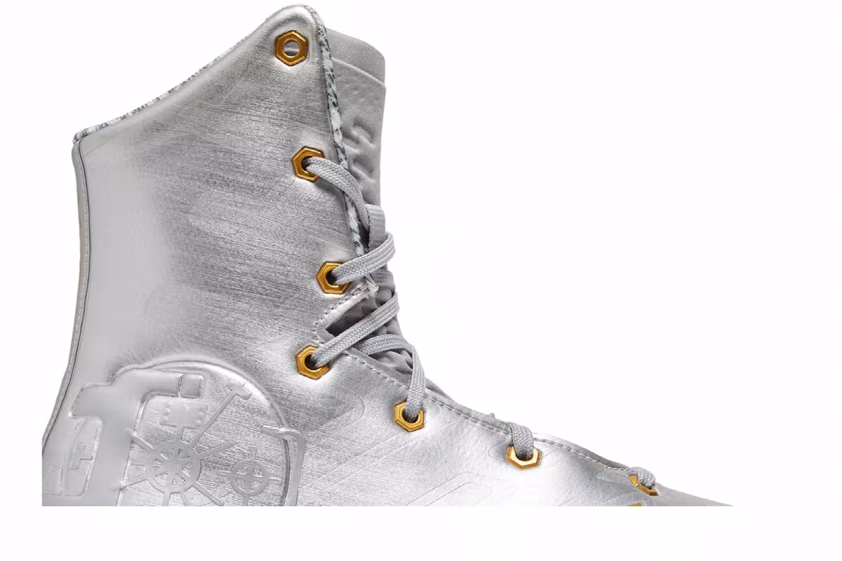Under Armour Highlight MC LE Silver Gold, view 3