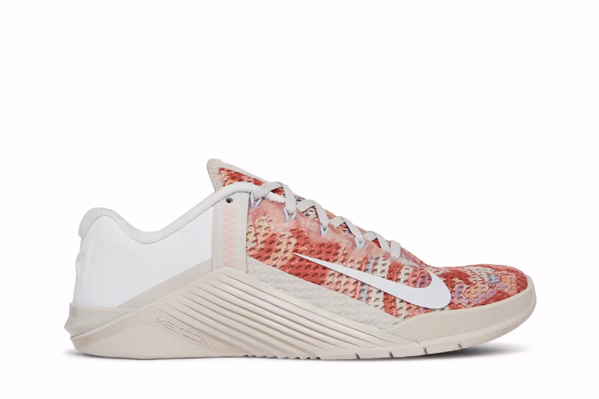 Nike Women's Metcon 6 Desert Sand Crimson Bliss, view 2