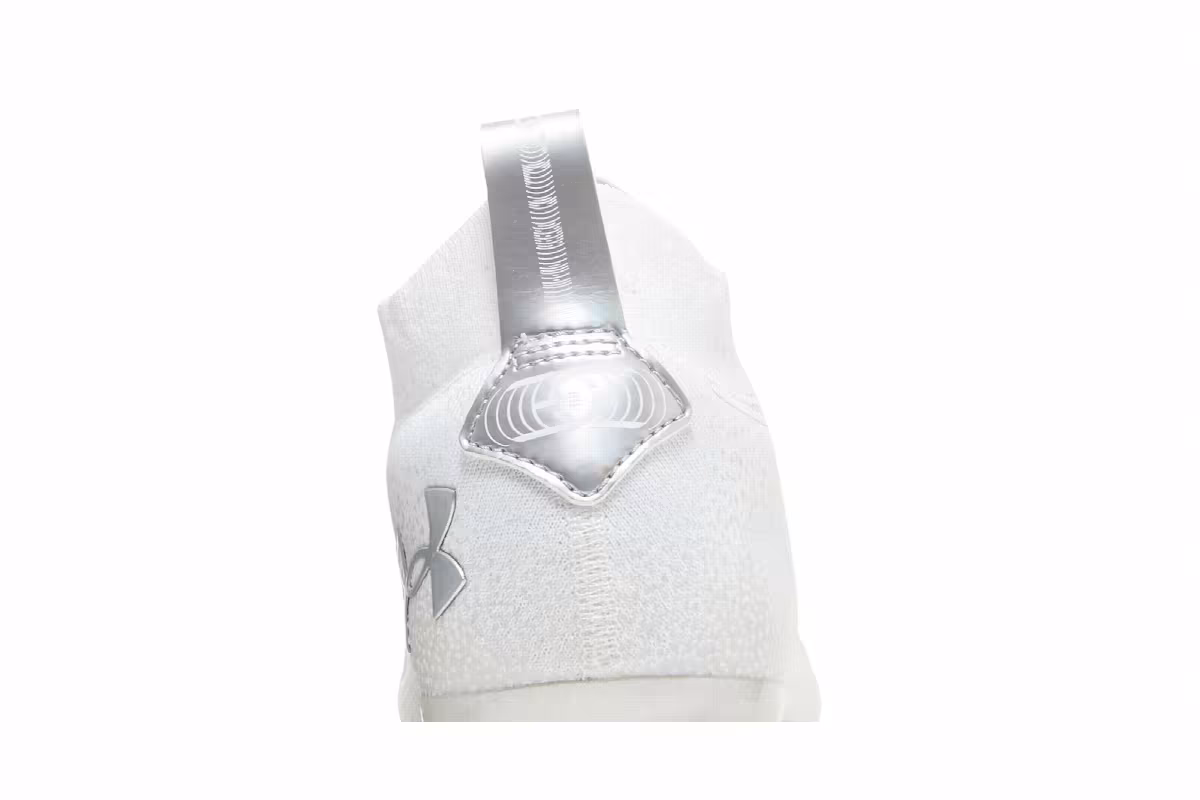 Under Armour Spotlight Lux MC White Metallic Silver, view 8