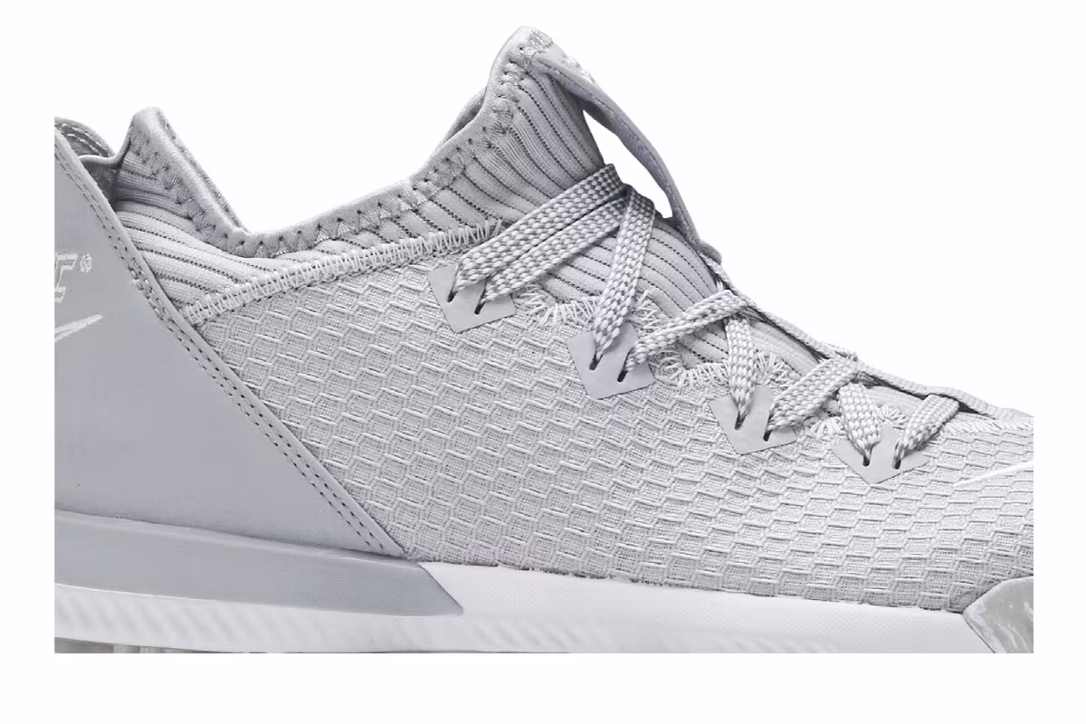 Nike LeBron 16 Low Wolf Grey, view 3
