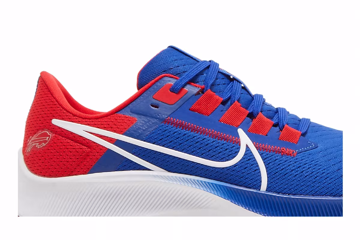 Nike NFL x Air Zoom Pegasus 38 Buffalo Bills, view 3
