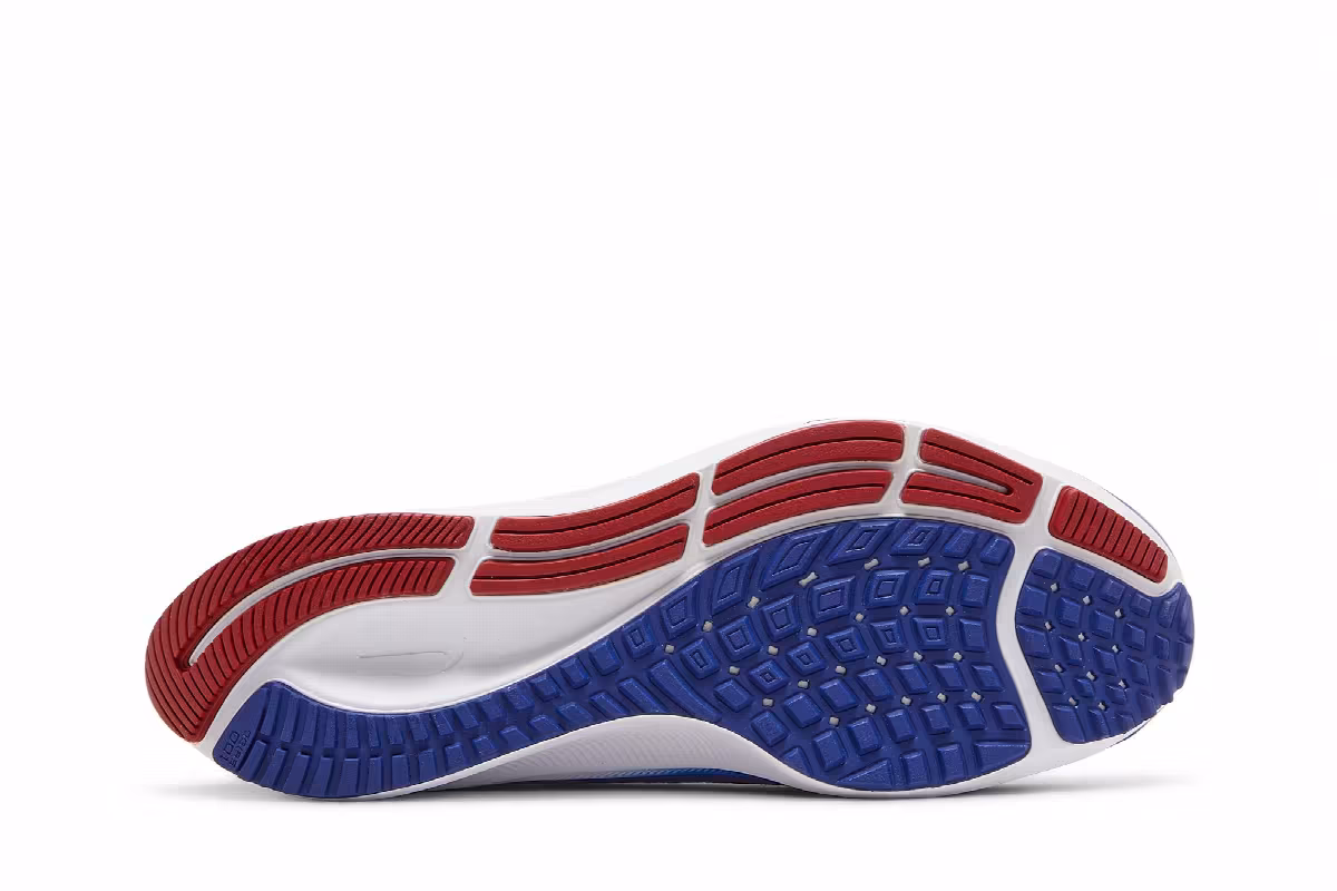 Nike NFL x Air Zoom Pegasus 38 Buffalo Bills, view 5