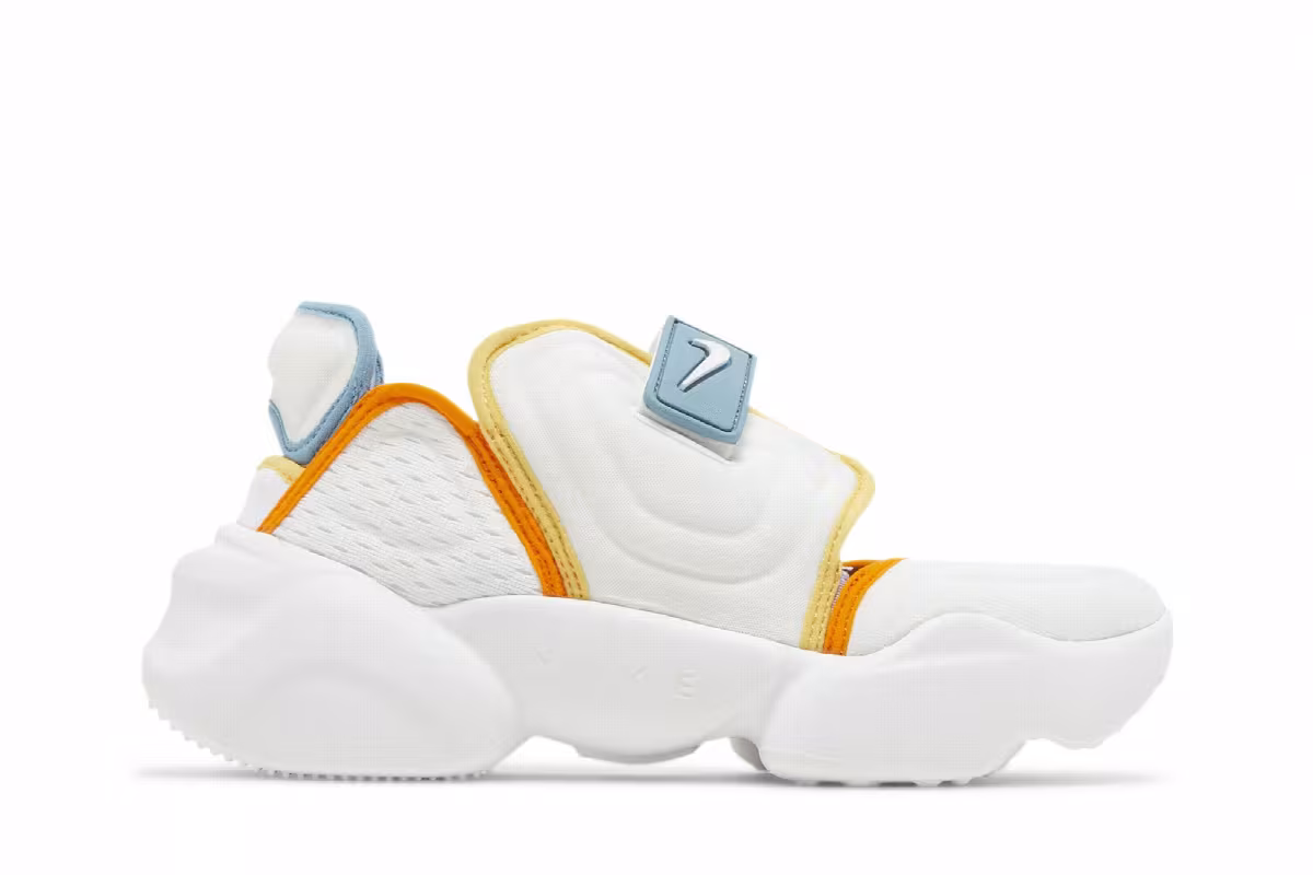 Nike Women's Aqua Rift White Cerulean Solar Flare, view 2
