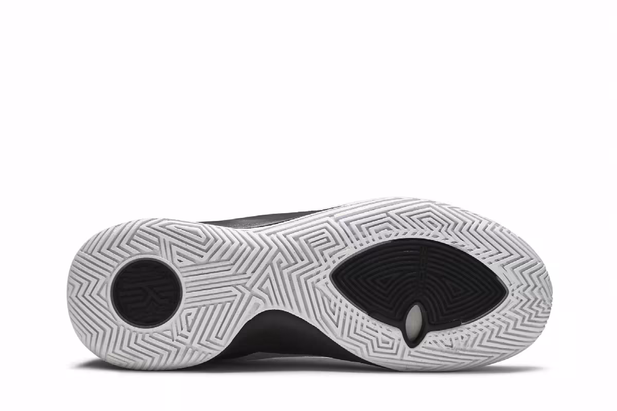 Nike Kyrie Flytrap 2 White Gold Black, view 5