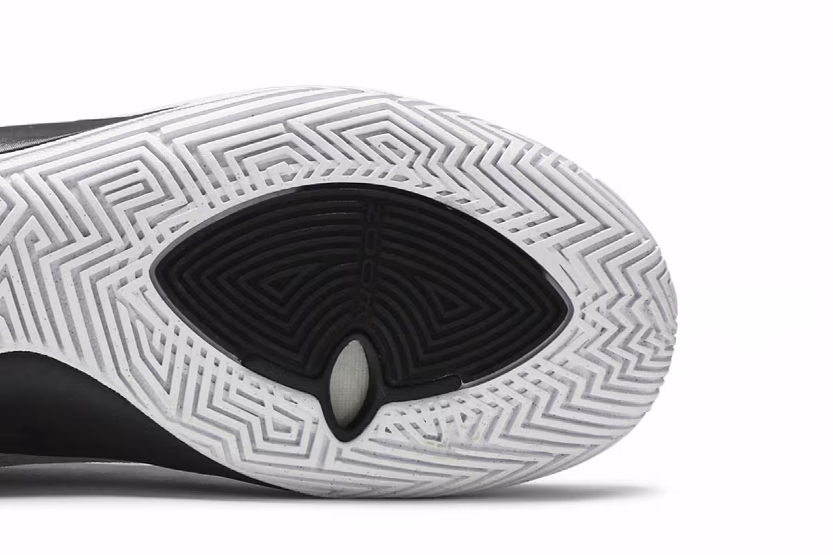 Nike Kyrie Flytrap 2 White Gold Black, view 6