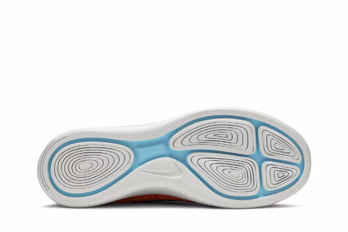 Nike LunarEpic Flyknit, view 5