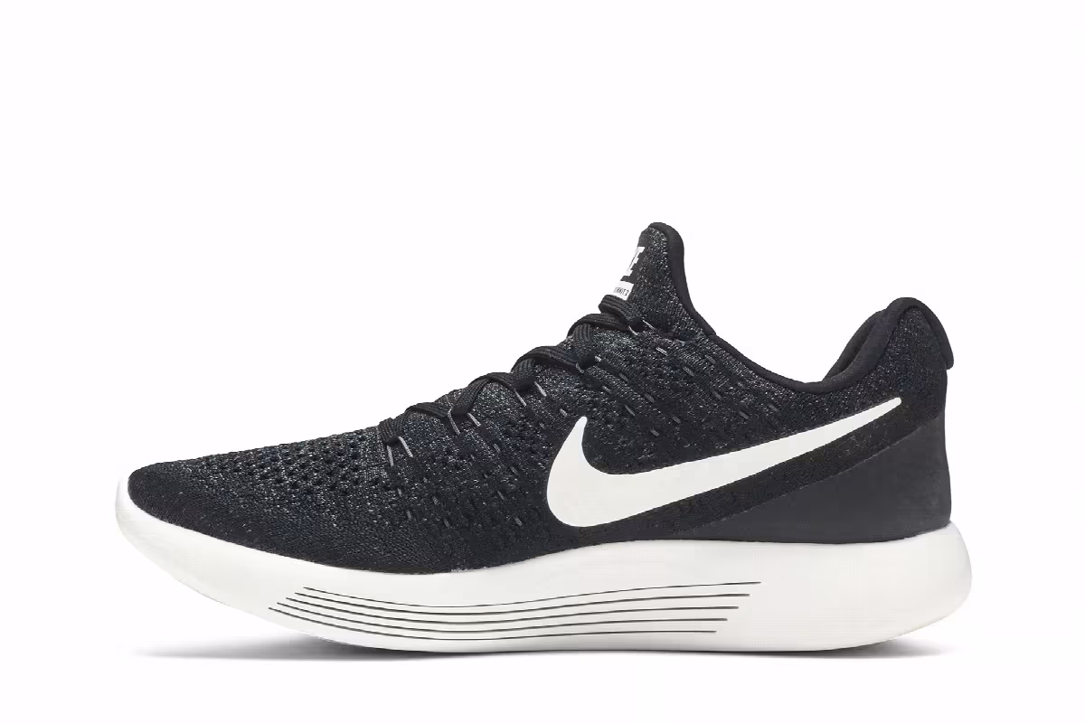 Nike LunarEpic Low Flyknit 2 Black, view 4