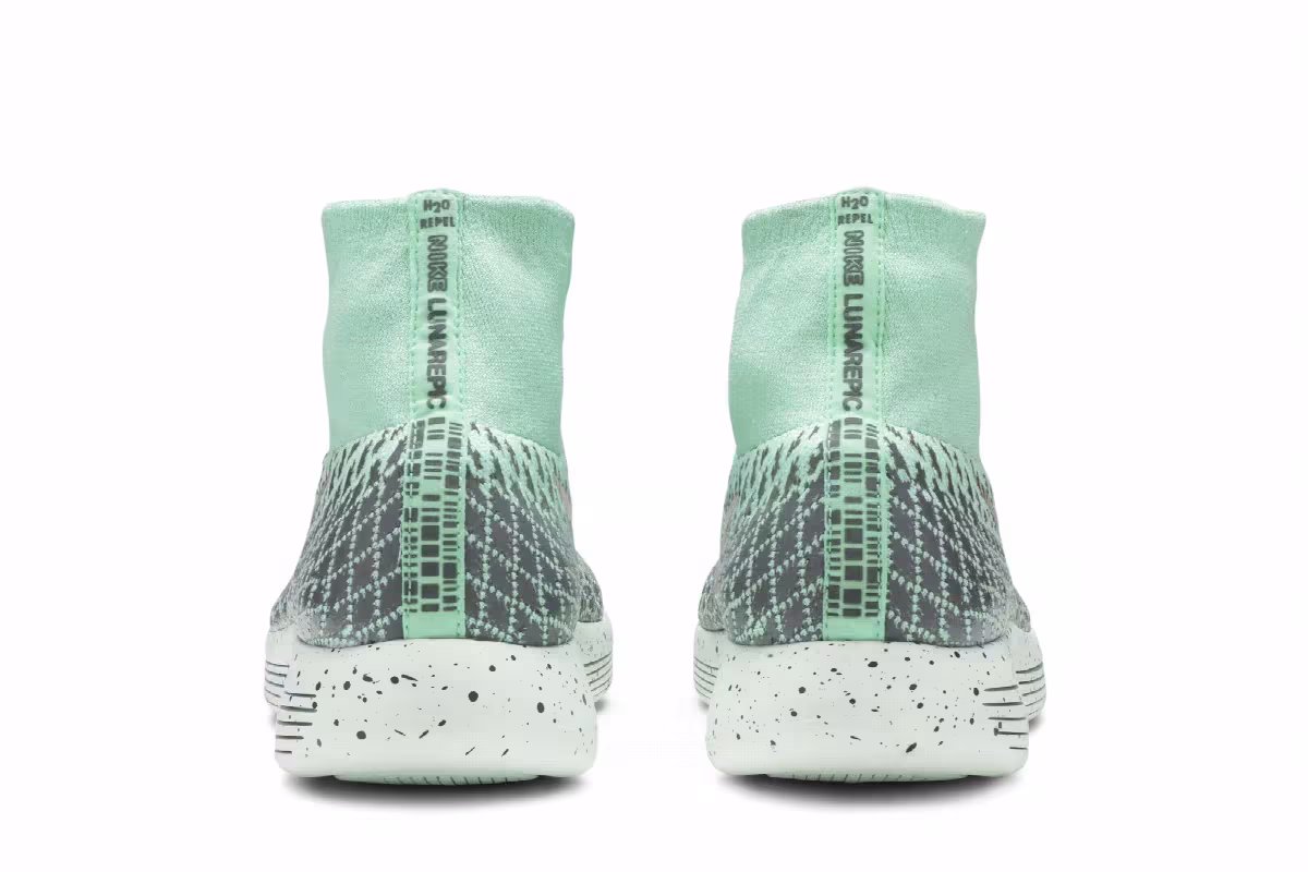 Nike Women's LunarEpic Flyknit Shield, view 7