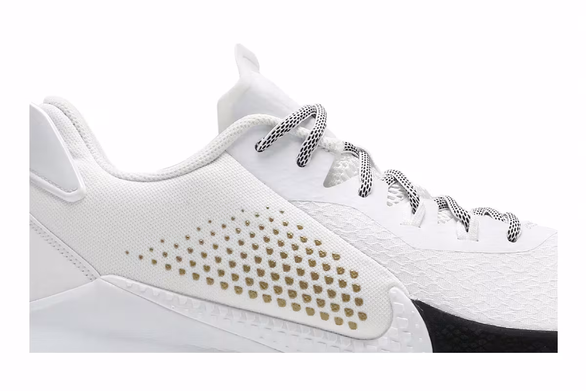 Nike Mamba Fury White Metallic Gold, view 3