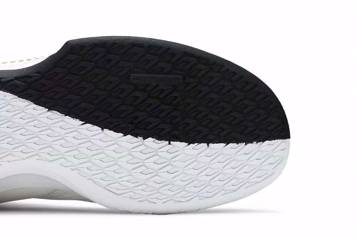 Nike Mamba Fury White Metallic Gold, view 6