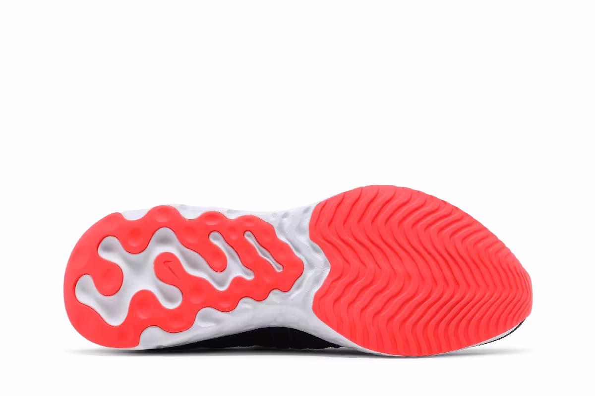Nike React Phantom Run Flyknit 2 Black Bright Crimson, view 5