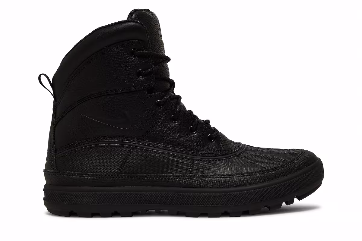 Nike Woodside 2 Triple Black, view 2