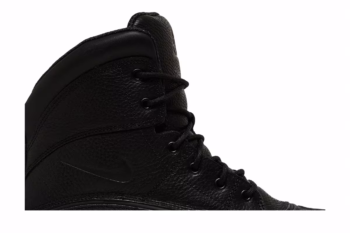 Nike Woodside 2 Triple Black, view 3