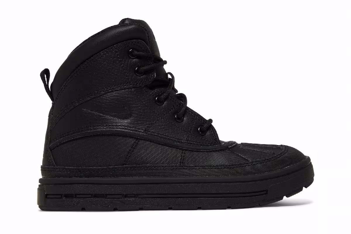 Nike Woodside 2 High PS Triple Black, view 2