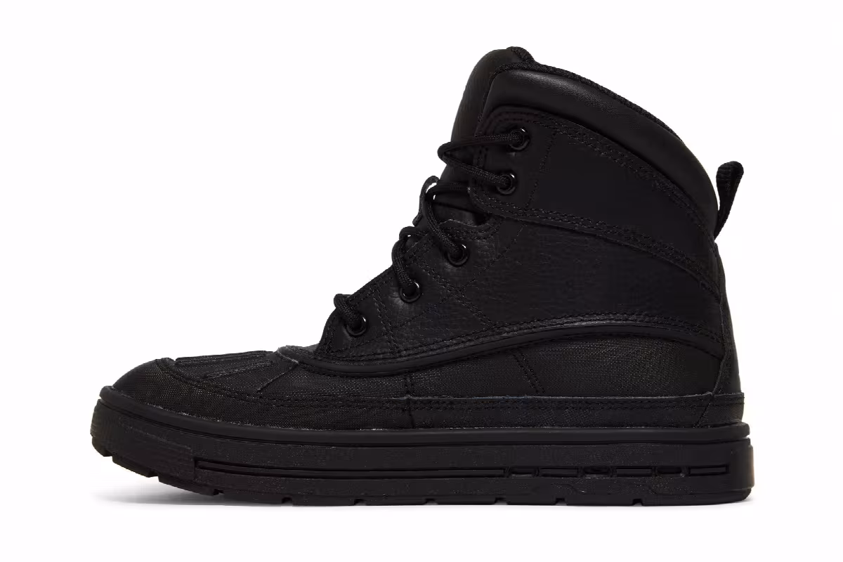 Nike Woodside 2 High PS Triple Black, view 4