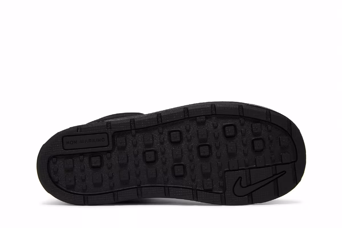 Nike Woodside 2 High PS Triple Black, view 5
