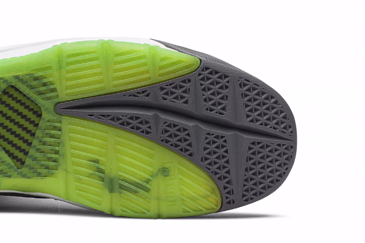 Nike Zoom LeBron 3 Dunkman, view 6