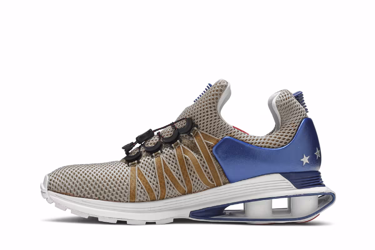 Nike Shox Gravity Metallic Gold, view 4