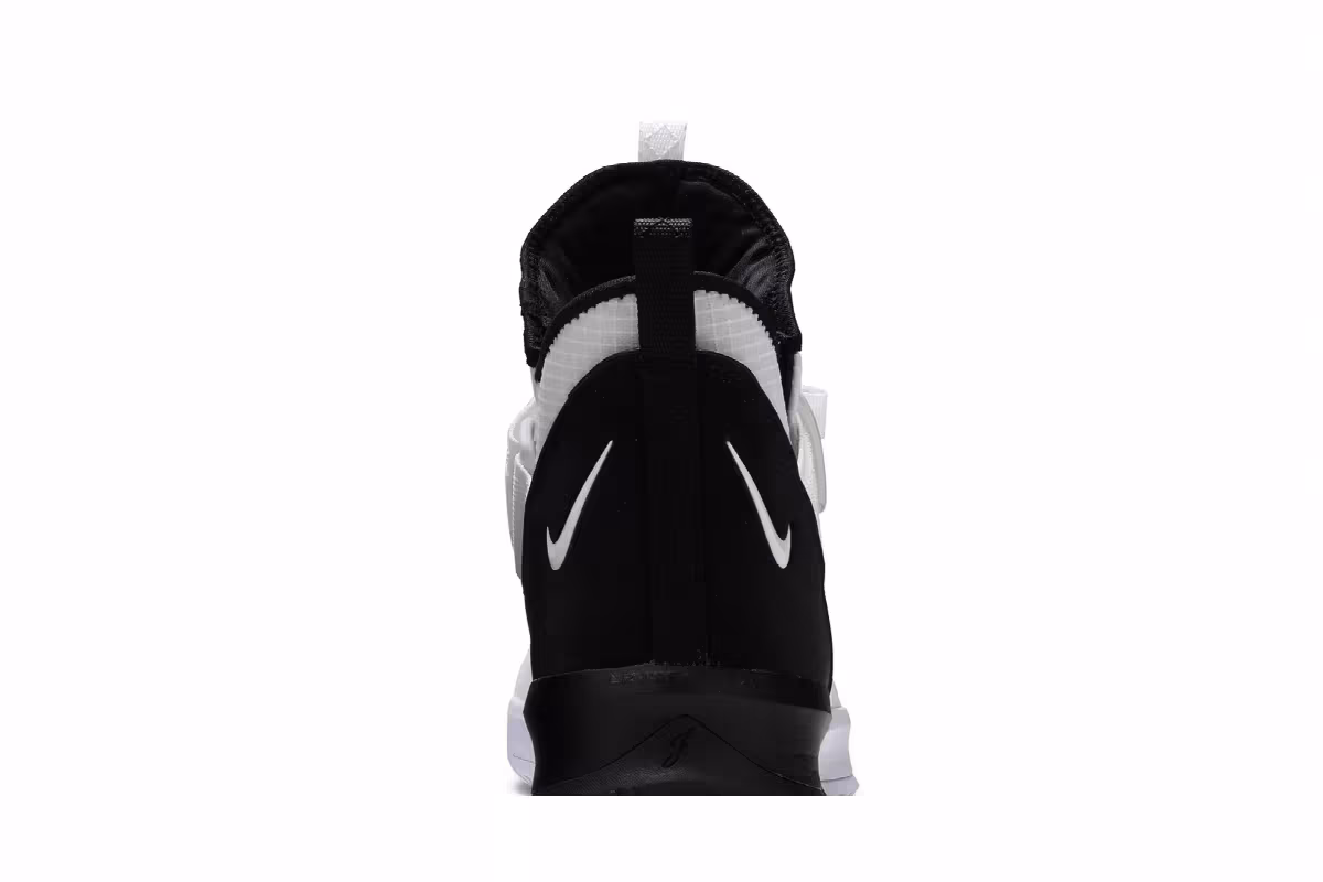 Nike LeBron Soldier 13 SFG White Black, view 8